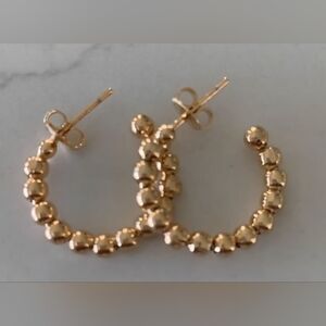 Huggie 14kt Gold Filles Hoop Earrings New